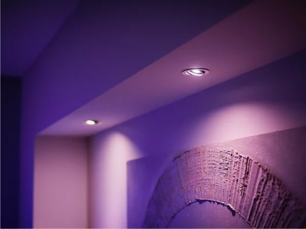Philips Hue GU-10 Smart Spotlight (3-pack) - Image 5